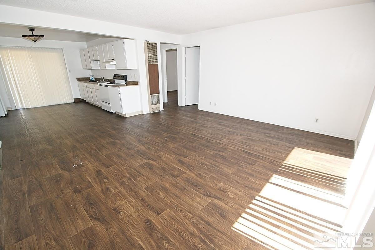 1131 Parkview Street