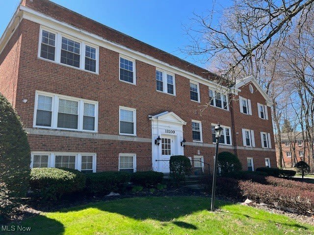 13200 Fairhill unit: 7