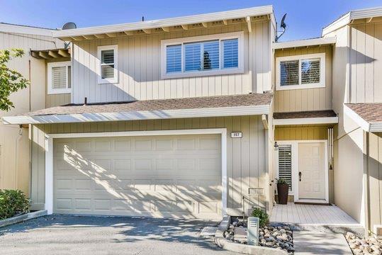 Beautiful 4 bedroom 2 bath Pleasant Hill townhouse 1884 sq ft! 2 car garage, Available 05/05/2025