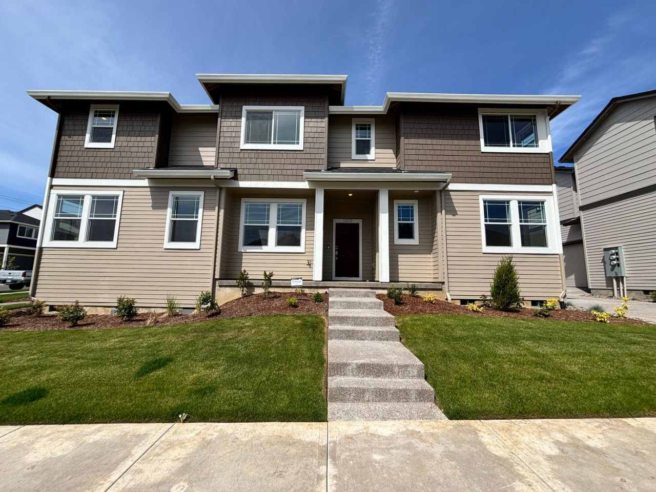 Brand New 5 Bedroom Home in Bull Mountain Neighborhood!