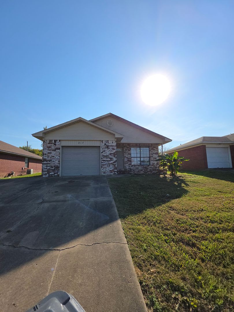 817-825 West 12th St.