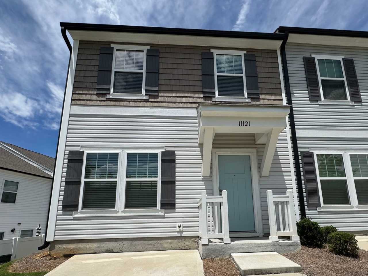 3BD Townhome minutes from I-485  I-85