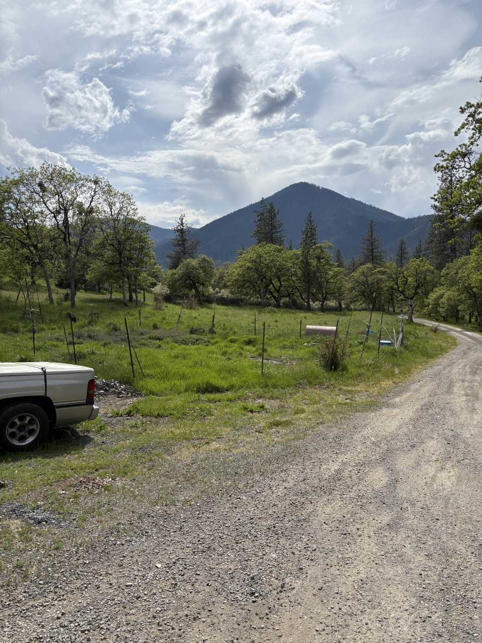 941 Upper Applegate Rd