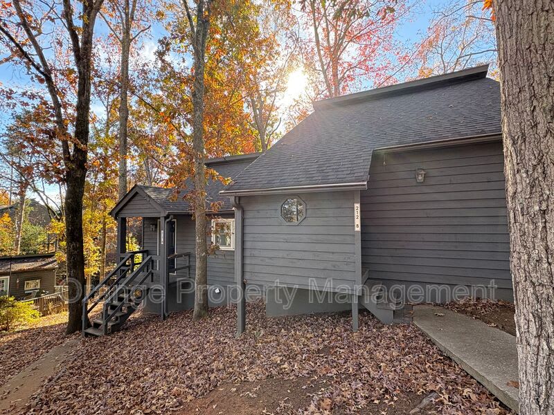 212 Pelican Way Unit B