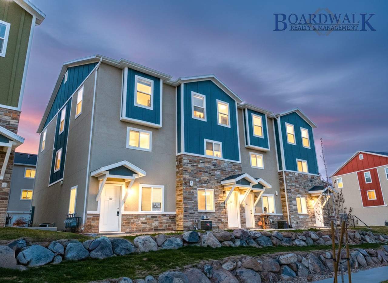 Stunning 3 Bed Townhome in Herriman