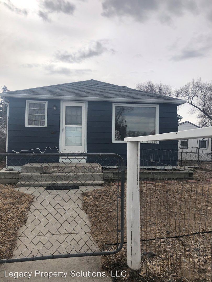 2535 E. 12th Street Downstairs