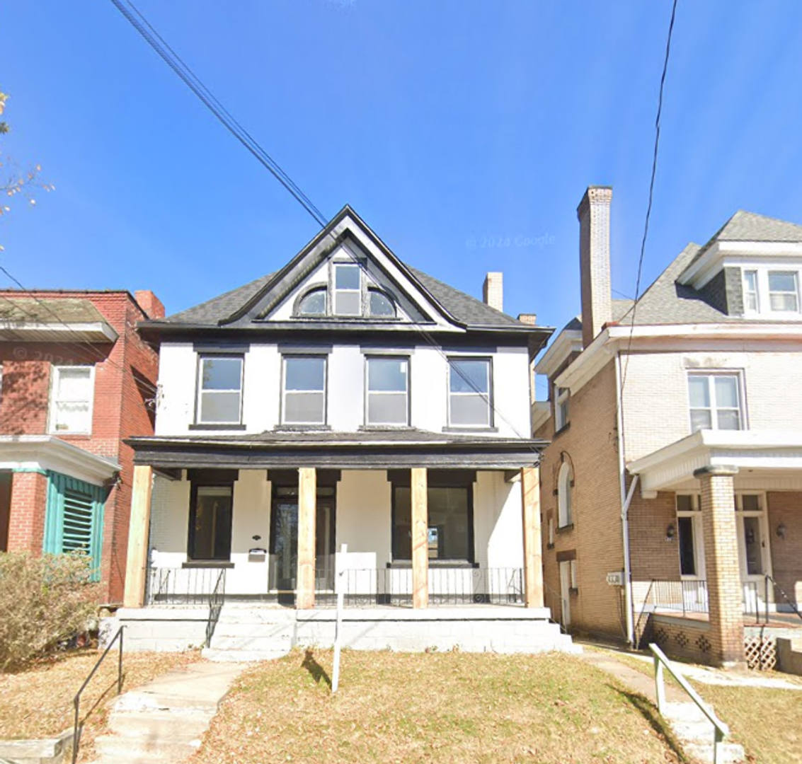 5 bedroom home in the Upper Hill District