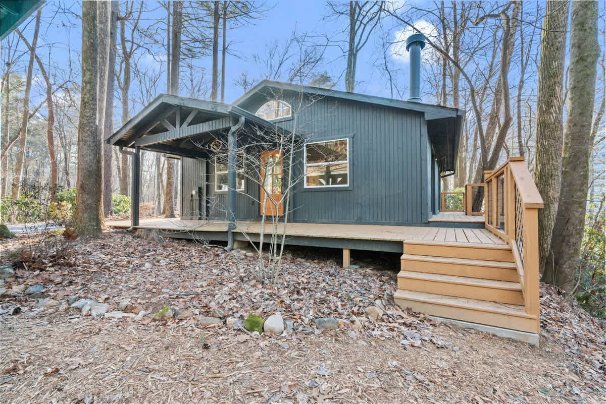 101 Evening Shade Lane