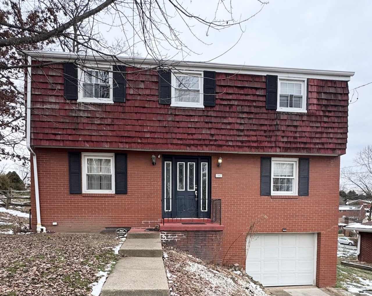 Spacious 3 Bedroom Home in Monroeville