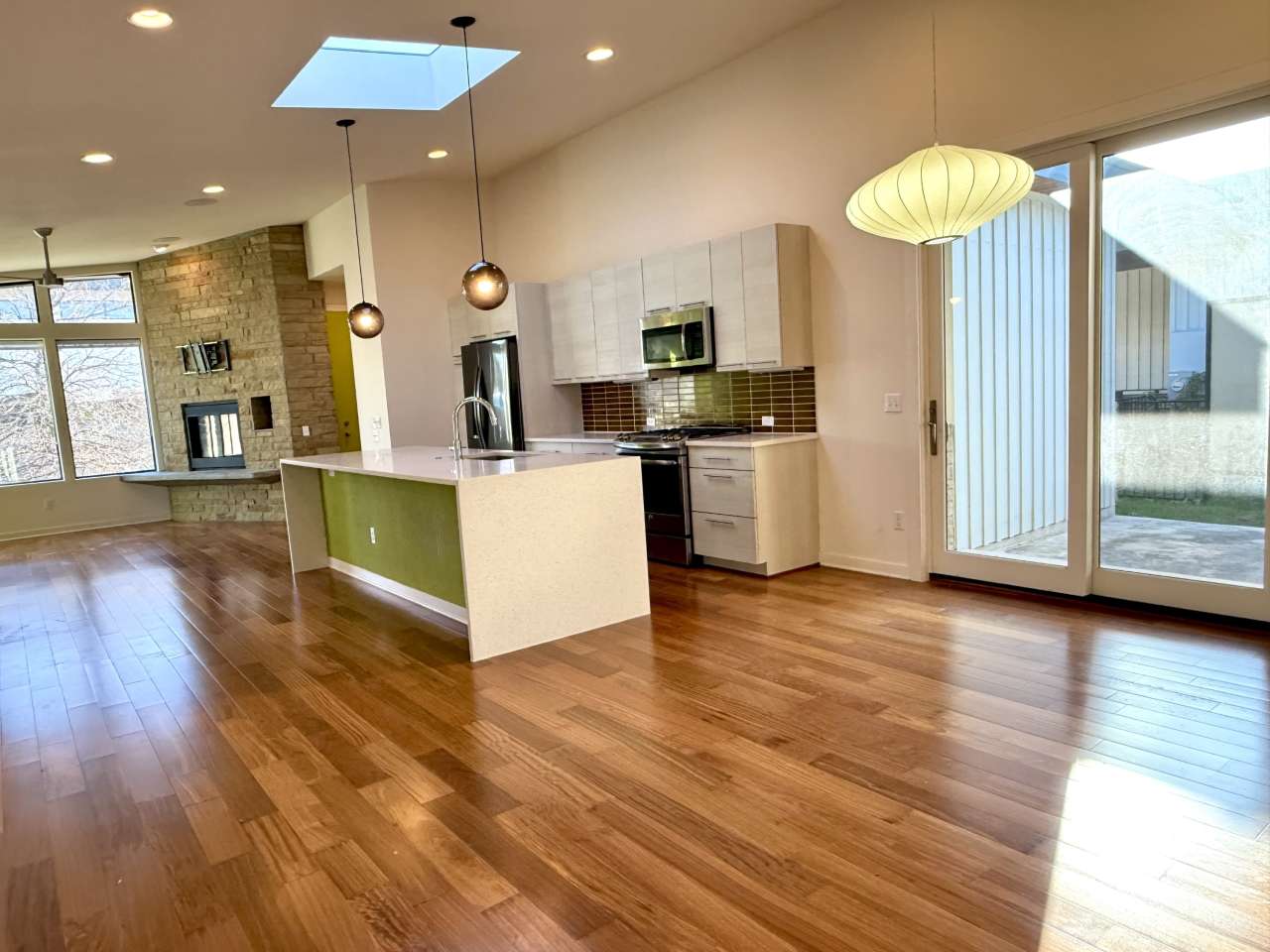 416 Starlight Village Loop