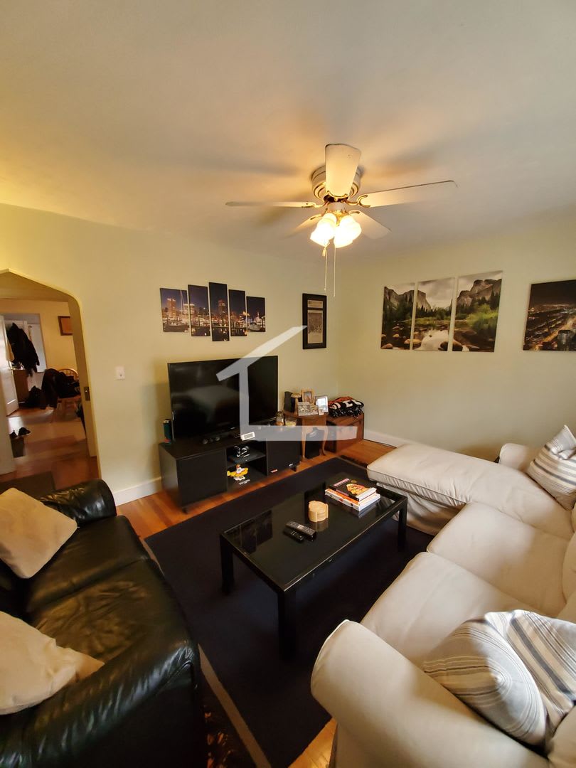 Nice 1 bed in Oak Square