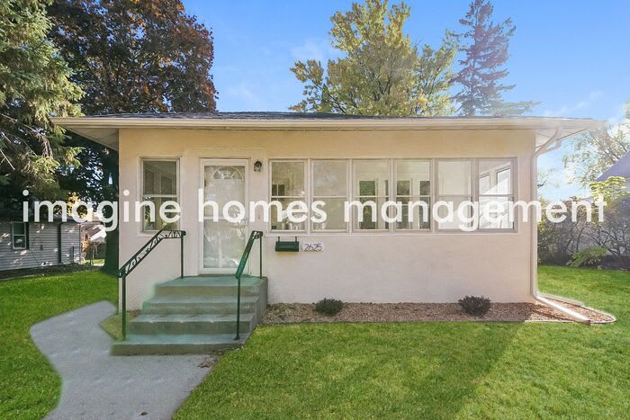 2625 35th Avenue South