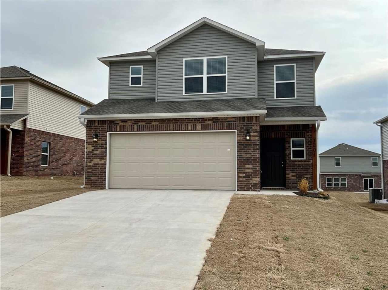 3 bed 2.5 bath house