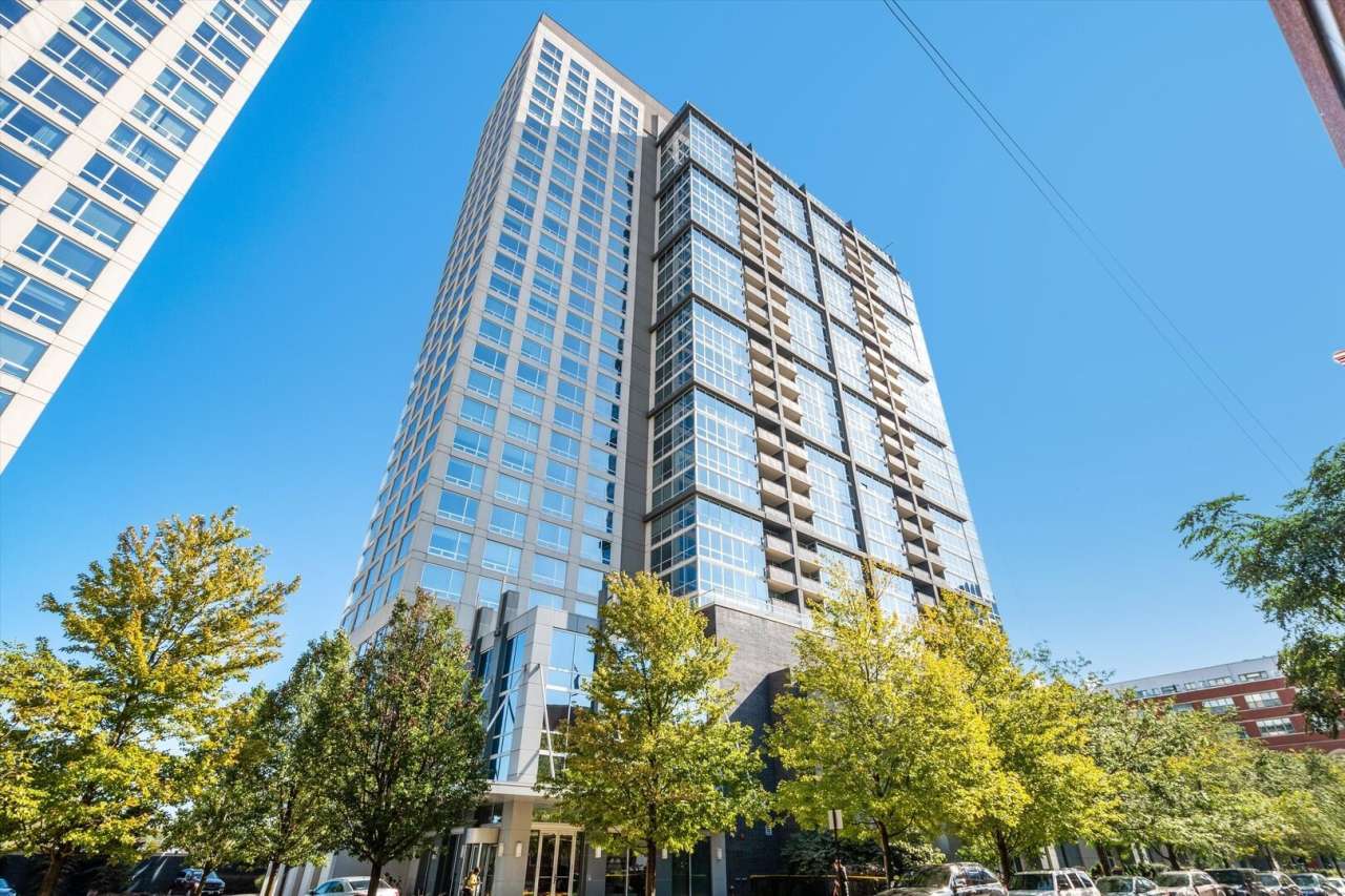 1901 S Calumet Avenue