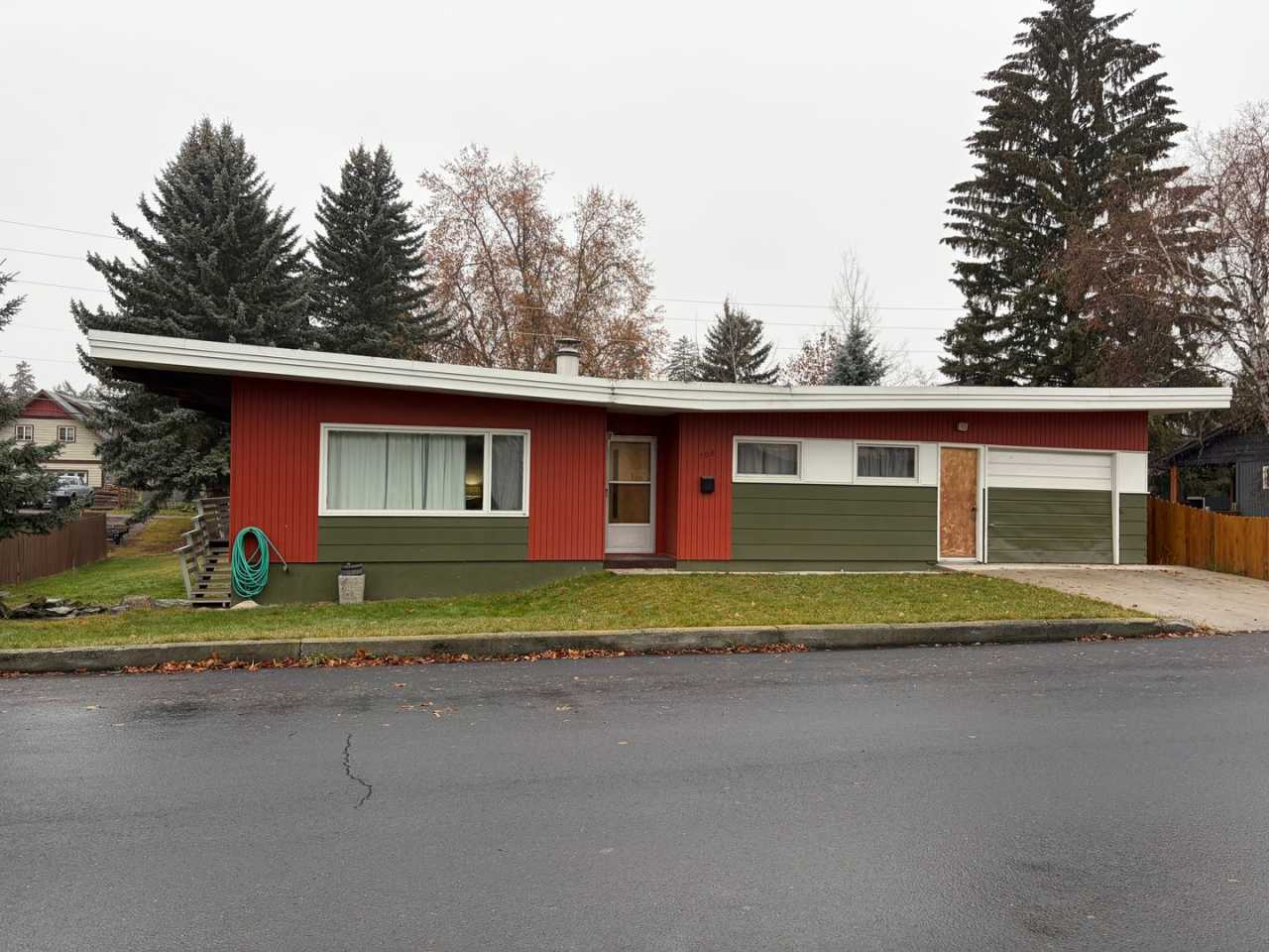 708 Park Ave- 4BR/2BA Home w/ Garage and Large Yard Monthly rent-$2,500.00