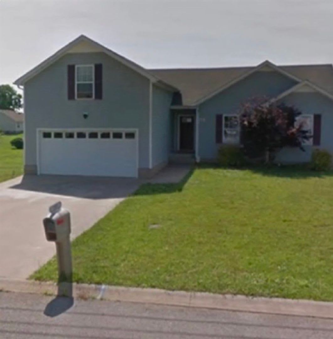 3787 Man O War - Showings Start 12/30/25