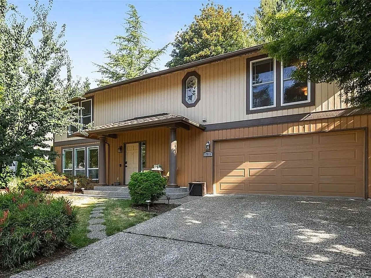 Spacious 4B Home in Desirable English Hill Neighborhood