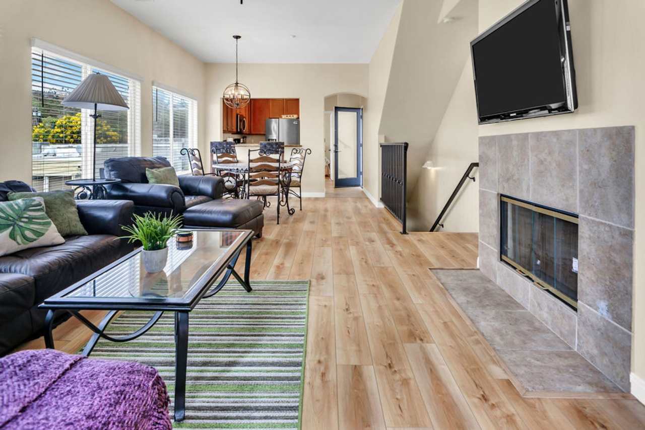 366 Forward St., Unit F