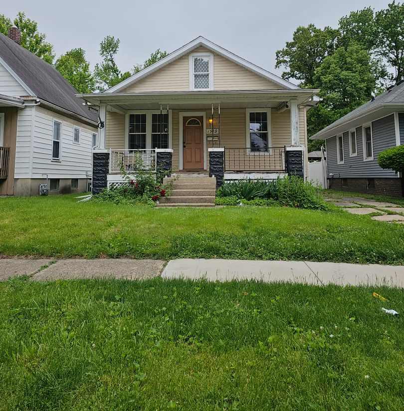 Adorable 2 bed 2bathroom home $1250