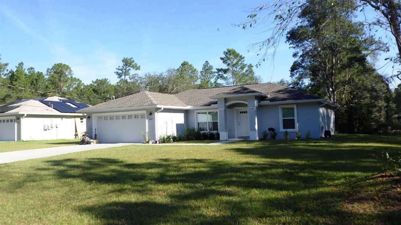 Citrus Springs 3/2/2 Almost NEW