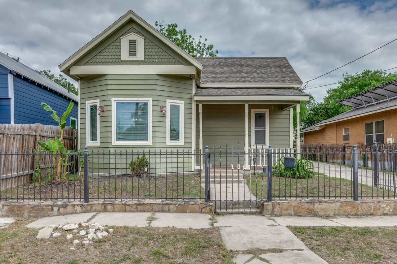 CHARMING DENVER HEIGHTS 3-BEDROOM