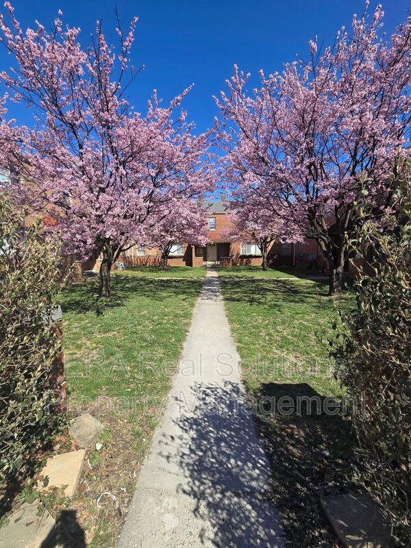 3442 B East Broad Street