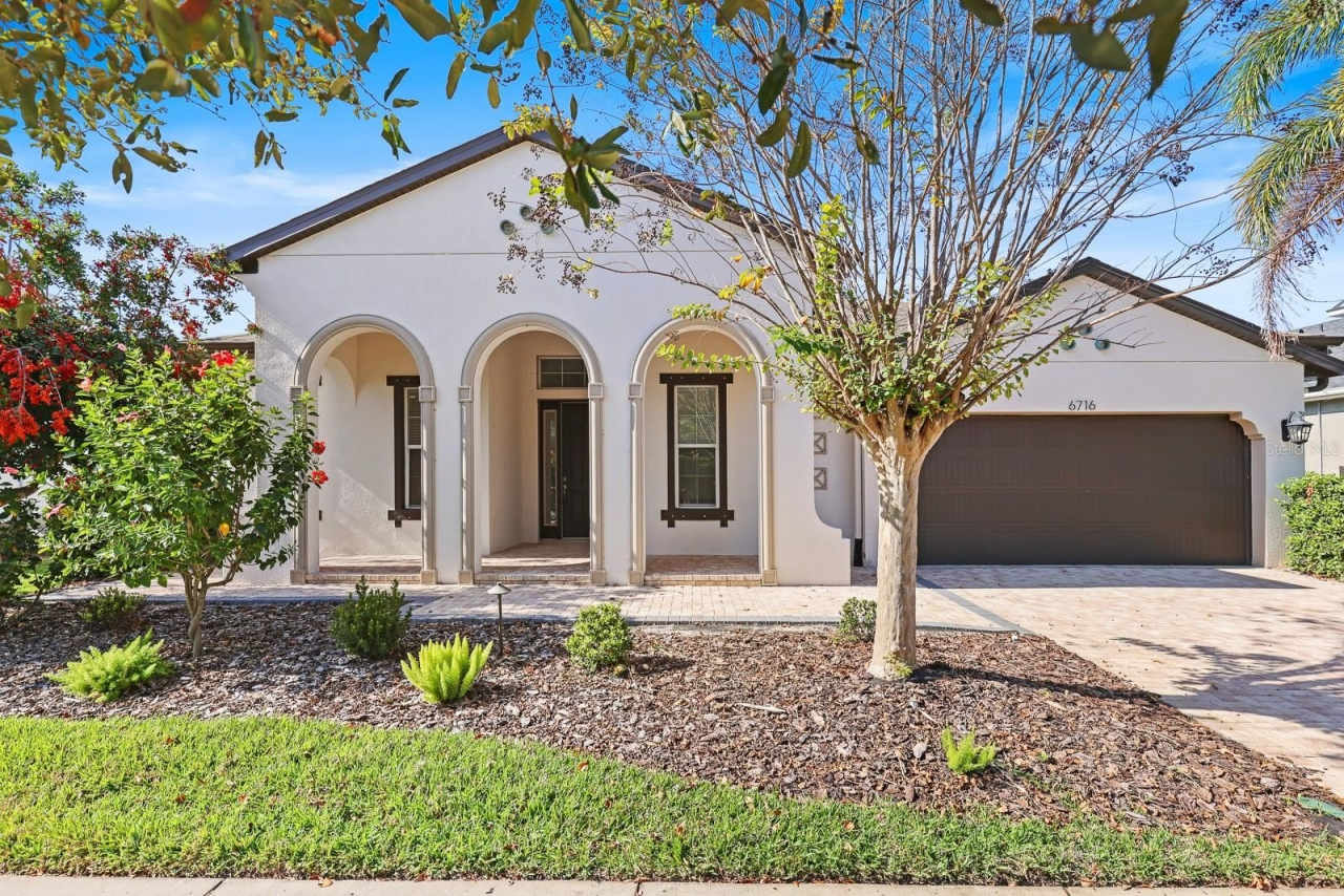 6716 PARK STRAND DRIVE