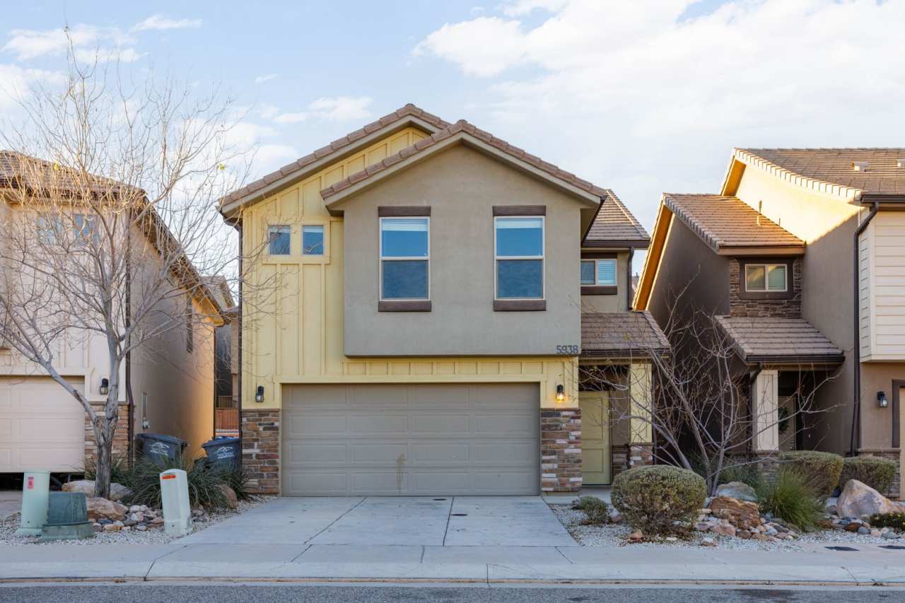 4bd | 2.5 Bath | 2 Car Detached Desert Canyon Townhome Now Available