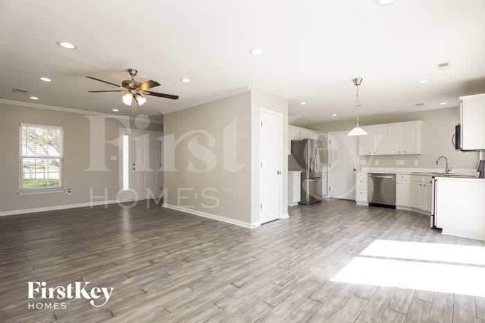 2807 Cougar Hill Court