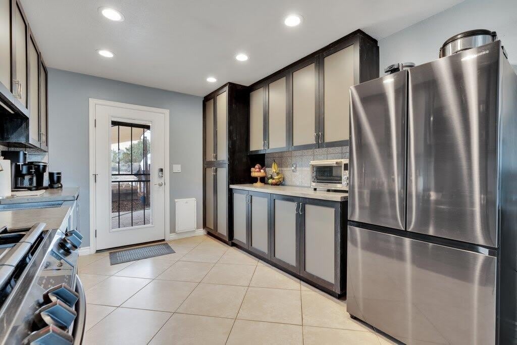 49164 Hibiscus Drive
