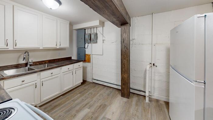 120 West Thayer Avenue