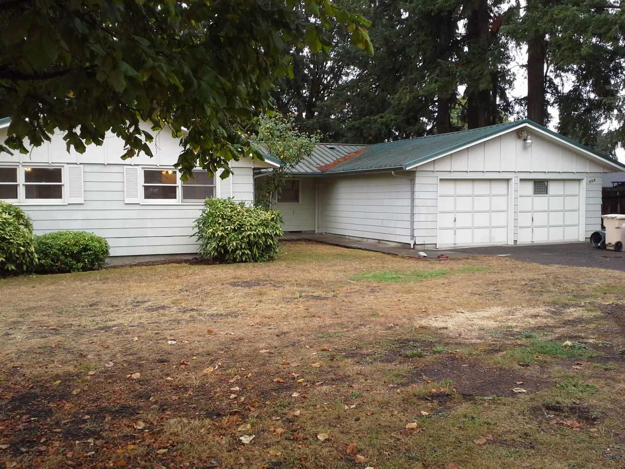 888 Plymouth Drive Northeast