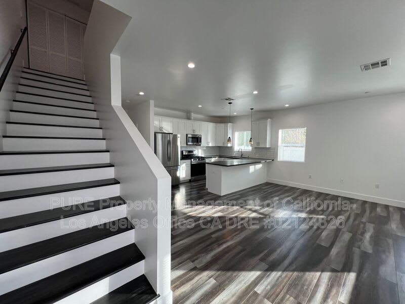 6734 Irvine Avenue -