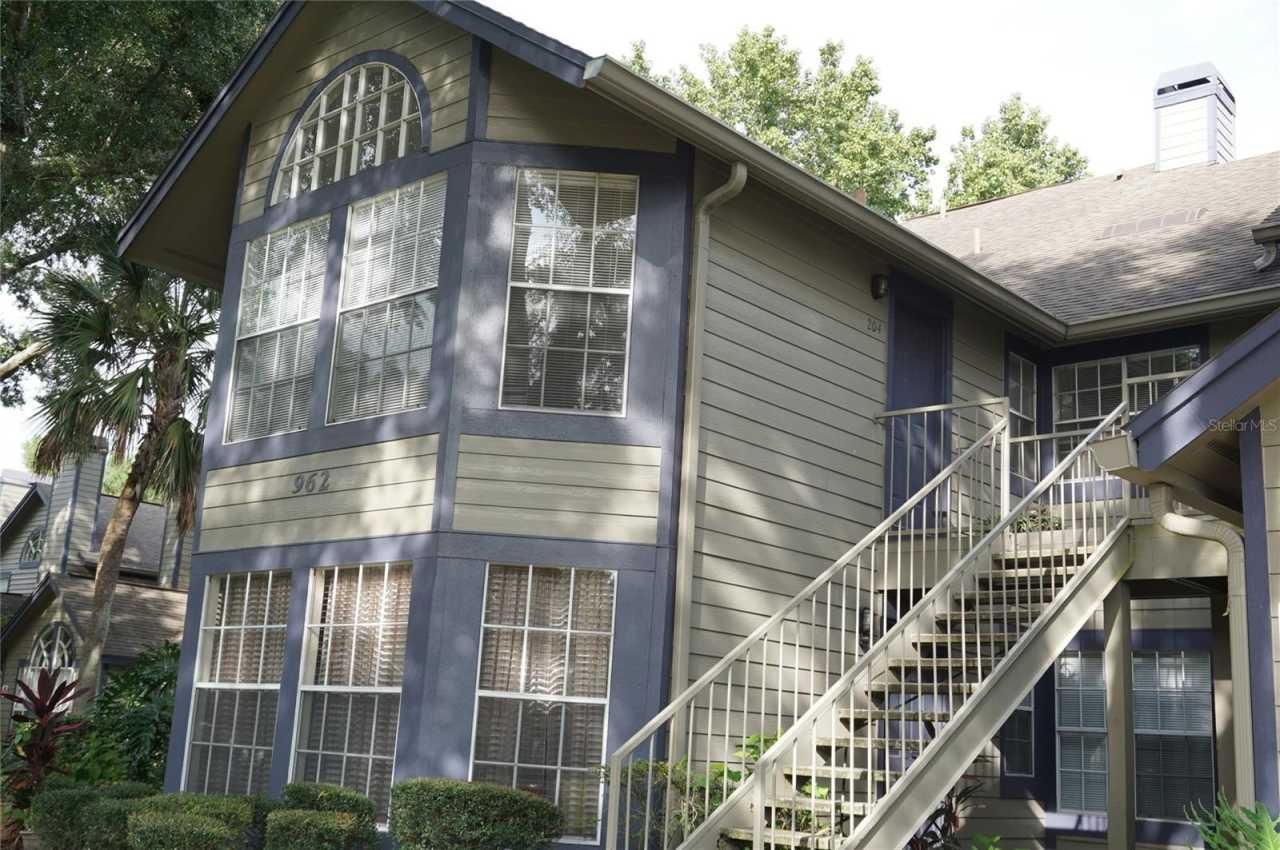 962 NEWCASTLE CIRCLE