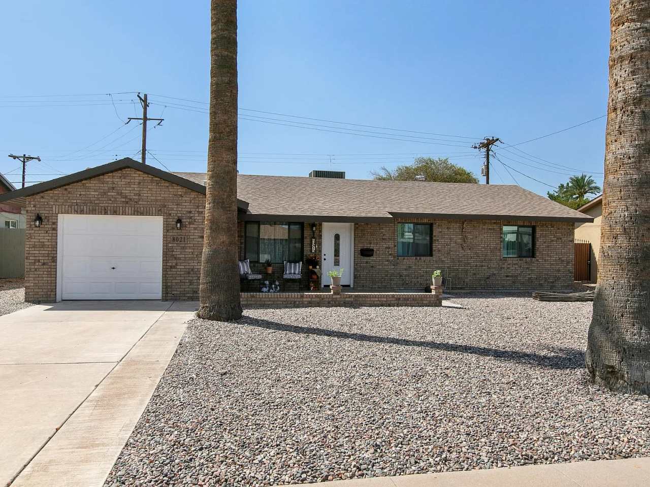 8021 East Oak Street