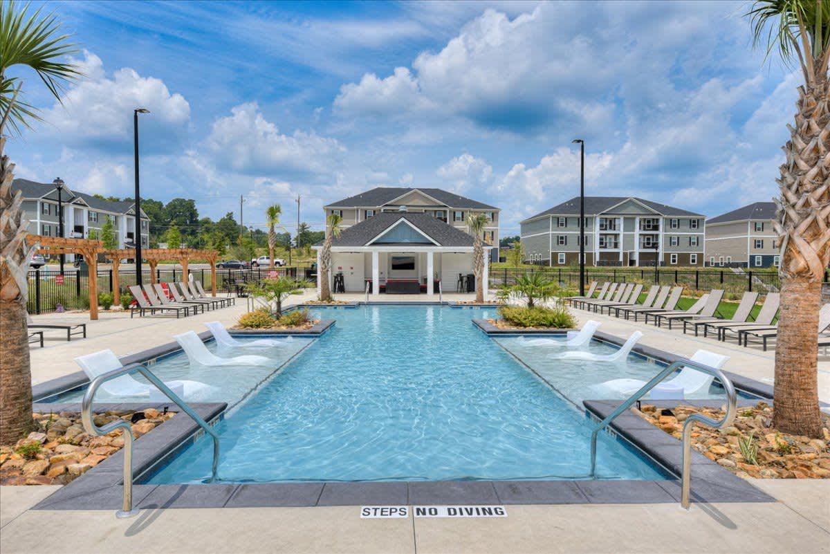 MacArthur Park Apartments