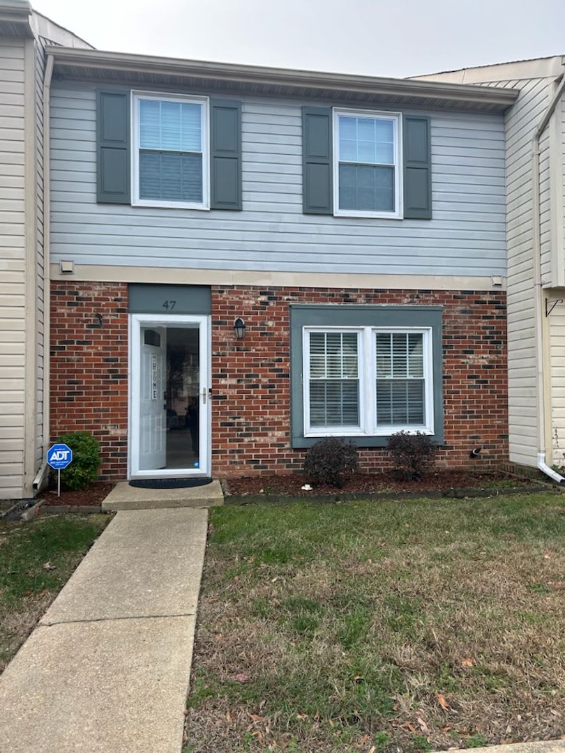 Charming 3-Bedroom Townhome in Hampton, VA ✨