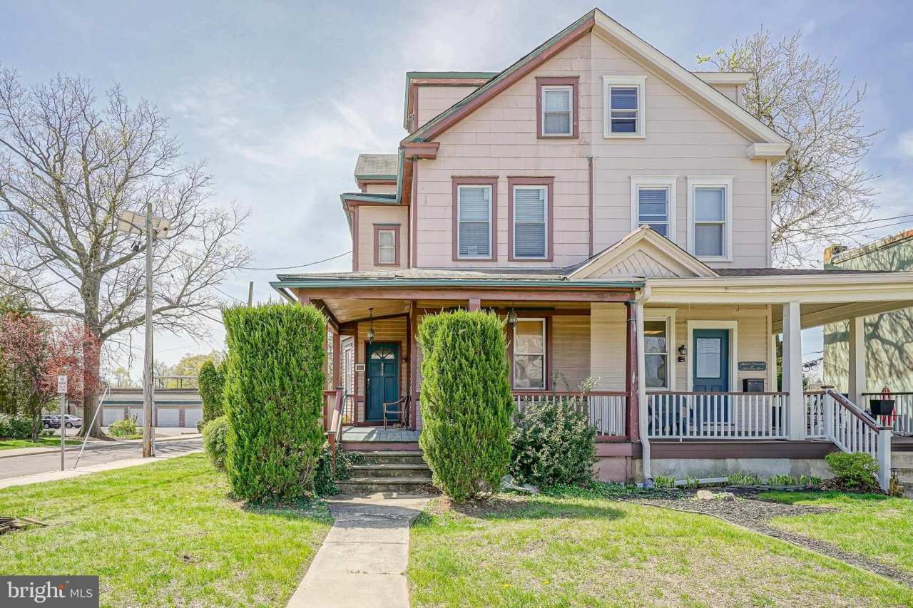 878 HADDON Avenue unit: A