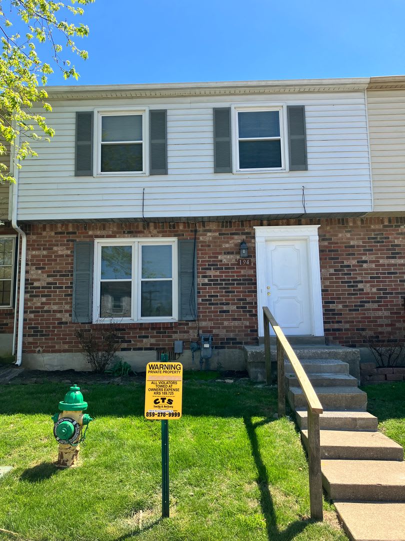 Attractive Townhouse! 4 BR, 2 Baths; Privacy Fenced Backyard, Small Pets Ok!