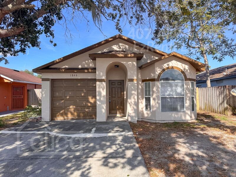 1846 Spruce Ridge Dr