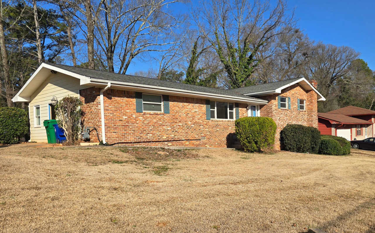 Remodeled 4Bd 3Bath home w Basement!