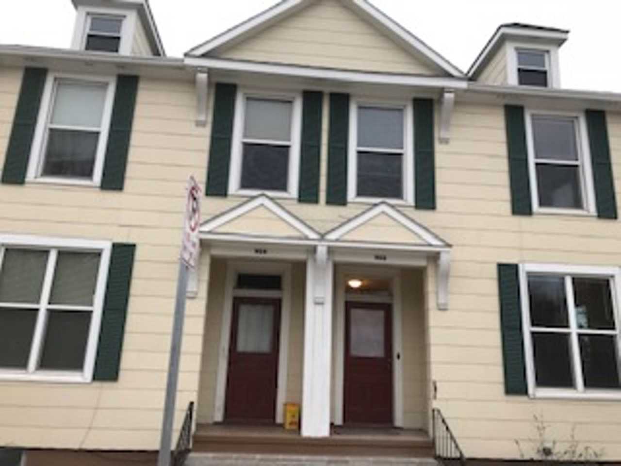Duluth, MN - 4 Bedroom - 1 Bathroom - Close to UMD  CSS