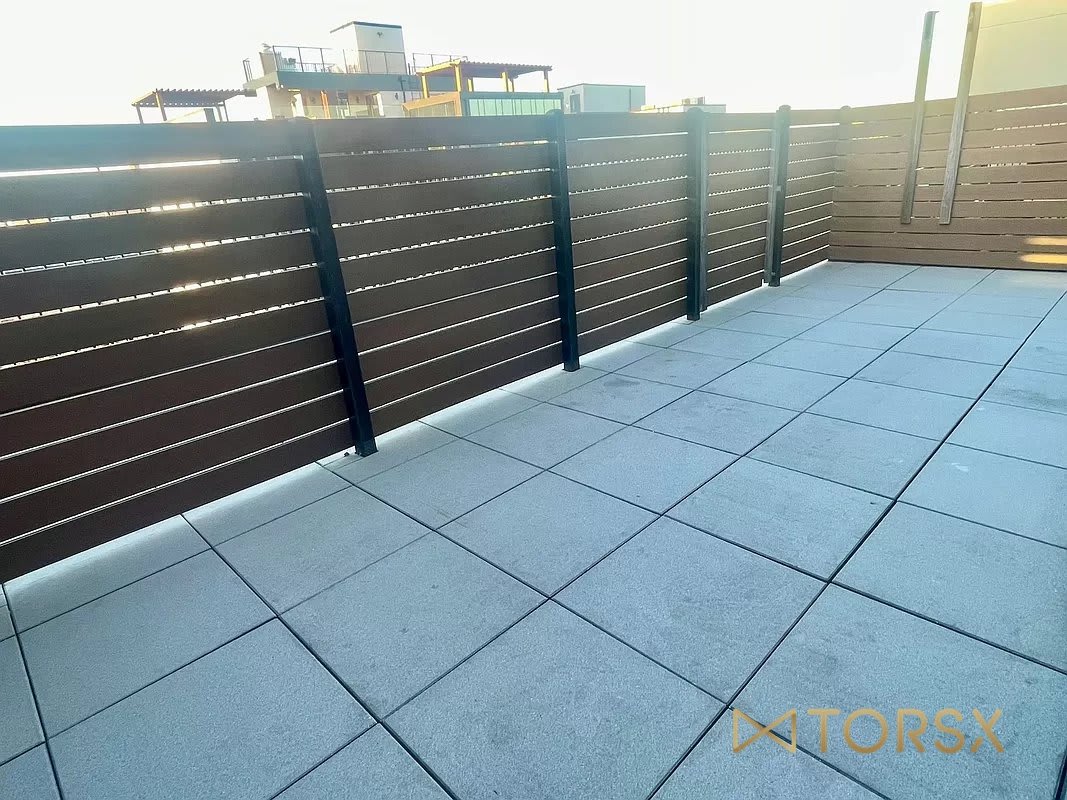 824 Lexington Avenue