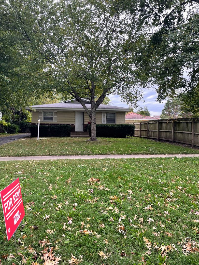 Charming home in a beautiful neighborhood