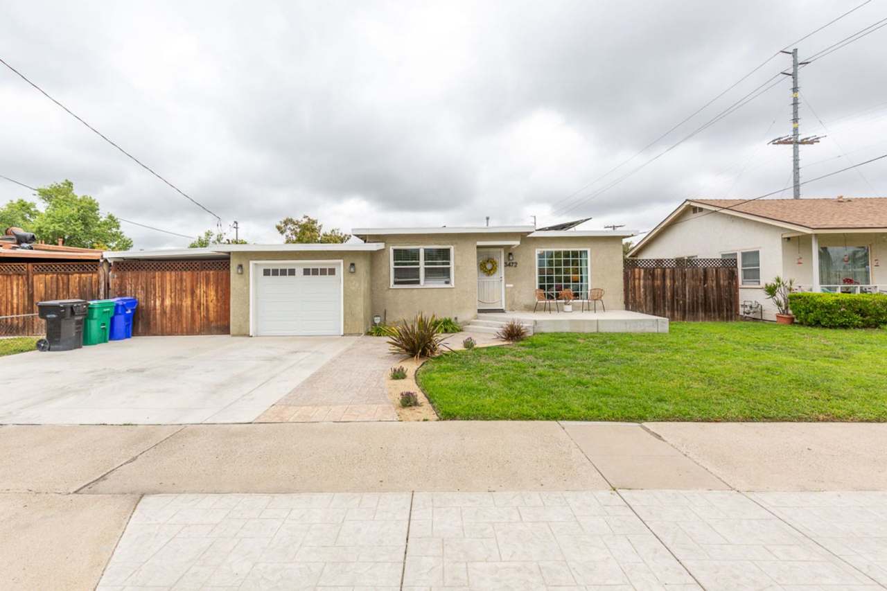 !!! ROLANDO PARKS' BEST KEPT SECRET, CHARMING 3 BEDROOM HOME, RV/BOAT PARKING, PET FRIENDLY!!!