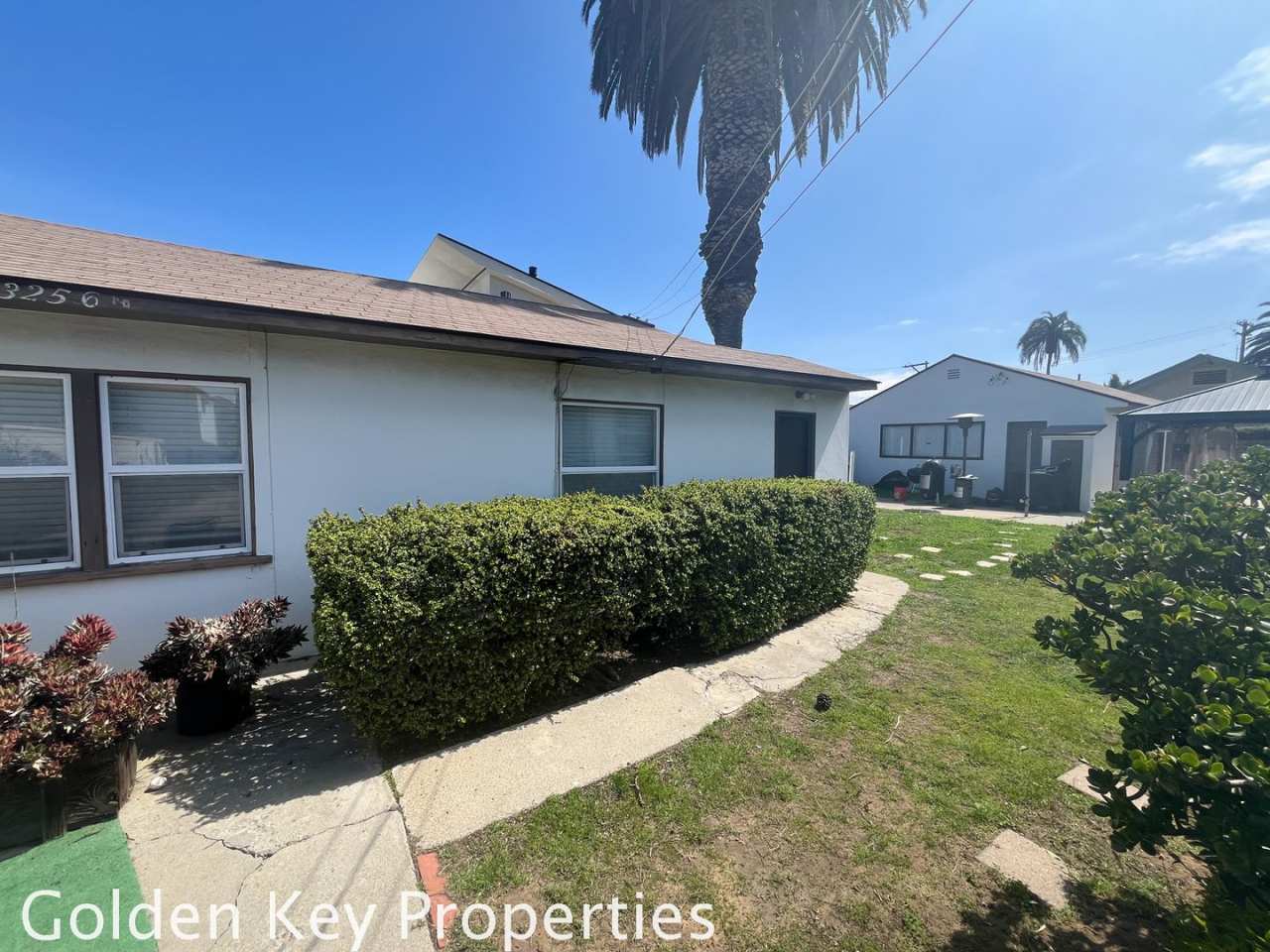 1576 - 3256-70 Garfield St.