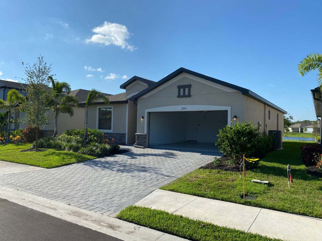 11100 Balfour St - Lakefront home