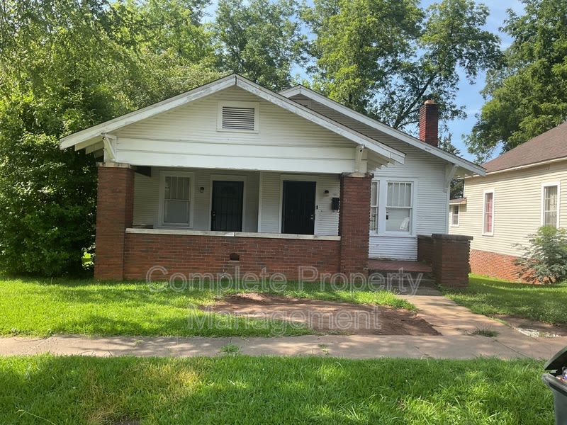 1313 4th Terrace West