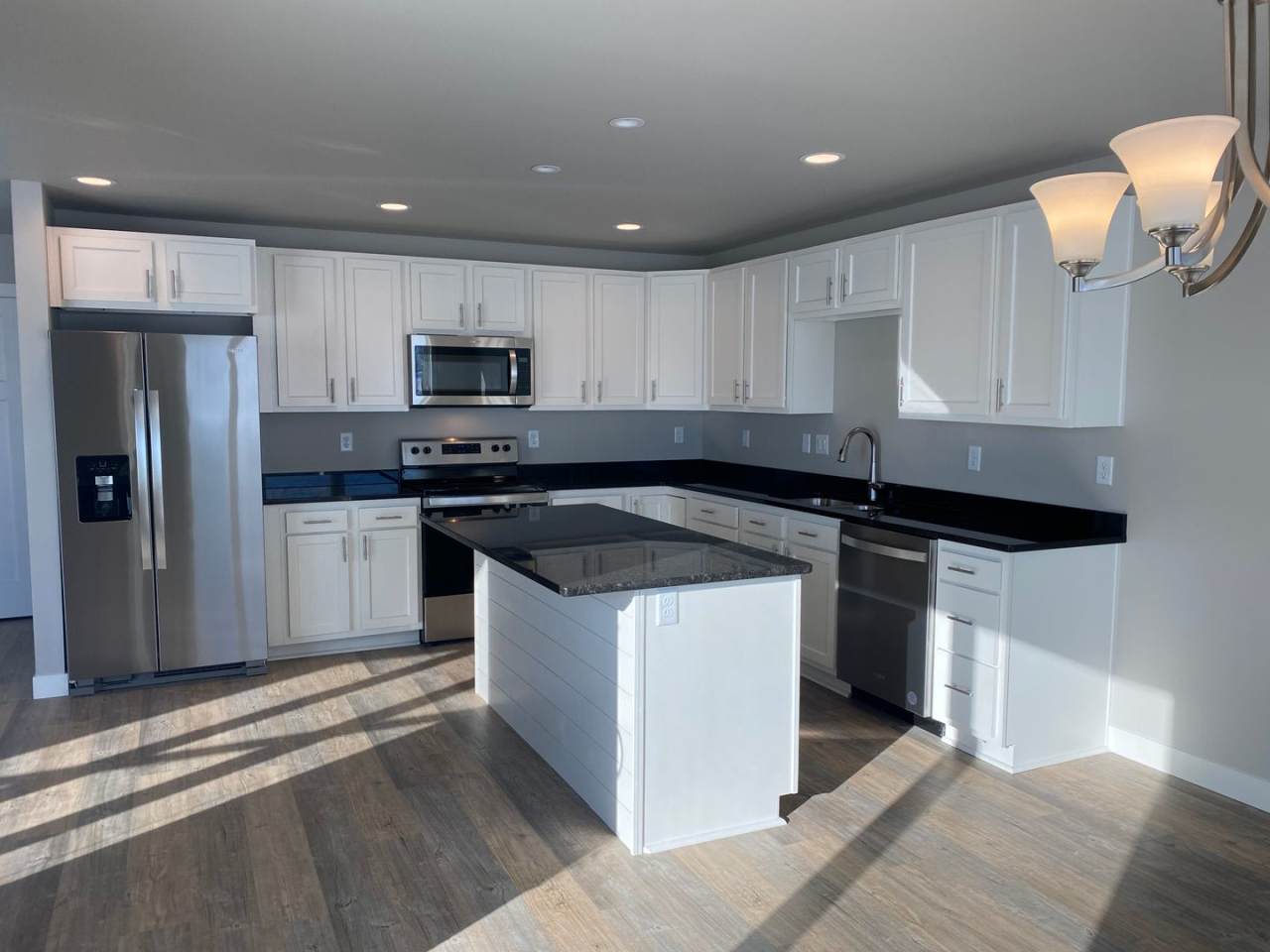 4 Bed, 2.5 Bath Available Now - NEW INCENTIVE OFFERED - MOVE IN TODAY!