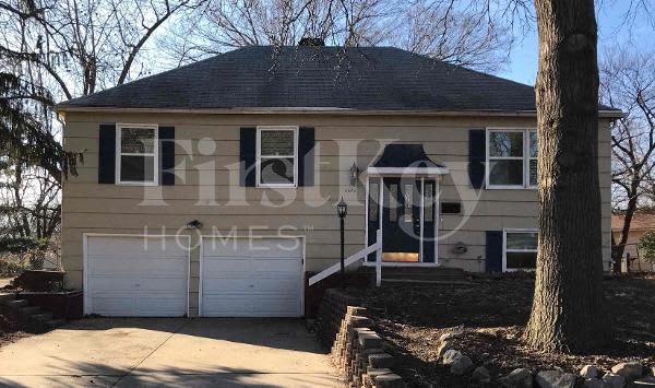 6606 North Wayne Avenue